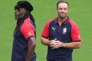 RCB Unbox : మాకు ఆడే ఛాన్స్ దొరకదు.. ఆర్సీబీ రిటర్న్‌పై డివిల్లీర్స్, గేల్!