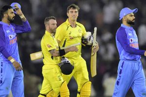 INDvsAUS : భారత్‌కు కలిసిరాని వాంఖడే.. ఆసీస్ చేతిలో ఓటమి తప్పదా?