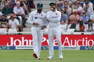 INDvsAUS : అరుదైన రికార్డులకు అడుగు దూరంలో.. కోహ్లీ, రోహిత్ సాధిస్తారా?