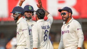 IND vs AUS: టీమిండియా కొంపముంచిన రోహిత్ చెత్త కెప్టెన్సీ.. ఆ రెండు తప్పిదాలు చేయకుంటే..!