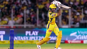 IPL 2023: చెలరేగిన రుతురాజ్, ధోనీ.. గుజరాత్ ముందు భారీ లక్ష్యం!