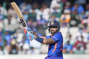 INDvsAUS : సూర్యకుమార్ ఫామ్ ఒక మిస్టరీ.. ఏం అర్థం కావడం లేదన్న మాజీ సెలెక్టర్!