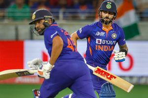 IND vs AUS: వైజాగ్ అంటే కోహ్లీ, రోహిత్‌కు పూనకాలే.. వర్షం సందిస్తే ఆసీస్‌కు దబిడి దిబిడే!