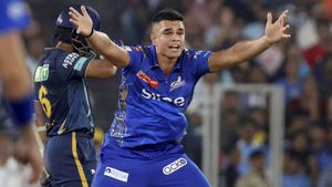 Arjun Tendulkar : అర్జున్ తక్కువేం కాదు.. ట్రెంట్ బౌల్ట్ వంటి బౌలర్ అంటున్న దిగ్గజం!