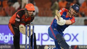 SRHvsDC : వార్నర్‌కు ఫైన్.. సన్‌రైజర్స్ మ్యాచ్‌లో చేసిన ఆ పొరపాటుకే!