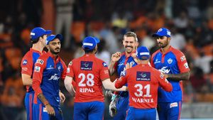 SRH vs DC: కావ్య పాపపై రివేంజ్ తీర్చుకున్న వార్నర్.. గెలిచే మ్యాచ్‌లో ఓడిన సన్‌రైజర్స్!