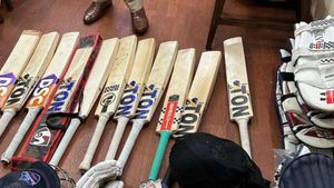 ఒకరికి తెలియకుండా మరొకరు.. ఢిల్లీ టీం ఎక్విప్‌మెంట్ చోరీ ఎలా జరిగిందంటే?