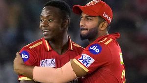 Kagiso Rabada అరుదైన ఘనత.. ఐపీఎల్ చరిత్రలోనే తొలి బౌలర్‌గా..!