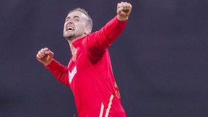 LSGvsPBKS : పంజాబ్ కొంప ముంచిన స్టార్ ప్లేయర్.. సింపుల్ క్యాచ్‌ను సిక్సర్ పంపాడు!