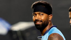 మరో రెండేళ్లలో అతను టీమిండియా సూపర్ స్టార్ అవుతాడు: హార్దిక్ పాండ్యా