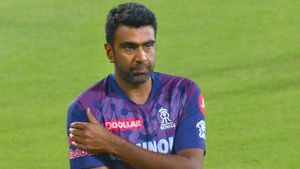 IPL 2023: నోరు జారిన అశ్విన్.. భారీ జరిమానా విధించిన మ్యాచ్ రిఫరీ!