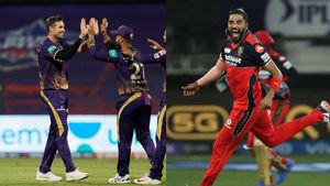 RCBvsKKR : ఆర్సీబీతో కేకేఆర్ ఢీ.. టాప్ వికెట్లు తీసుకునే బౌలర్లు వీళ్లే..!