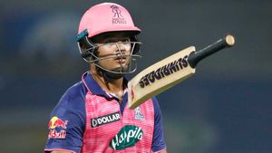 IPL 2023 : ఒకే ఓవర్లో నాలుగు సిక్సులు అన్నావ్?.. కుర్ర బ్యాటర్‌ను తెగ ట్రోల్ చేస్తున్న ఫ్యాన్స్!