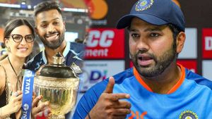 హార్దిక్ భార్య ఓ వేశ్య.. రోహిత్ శర్మకు వివాహేతర సంబంధం! ఉమైర్ సందు సంచలన ట్వీట్స్!