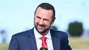 IPL 2023 : పాక్ పెద్ద జైలులా అనిపించింది.. బాబర్‌ను విమర్శించానని టార్చర్ పెట్టారు: డౌల్