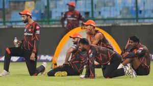 DCvsSRH : సన్‌రైజర్స్‌లో కీలక మార్పులు.. ఢిల్లీతో తలపడే జట్టు ఇదే!