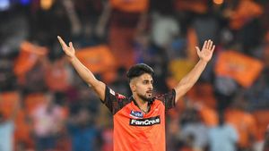 CSKvsSRH : గైక్వాడ్ బ్యాడ్ లక్ కలిసొచ్చిందిగా.. సన్‌రైజర్స్‌కు బ్రేక్ ఇచ్చిన ఉమ్రాన్!