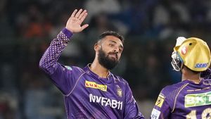 మా బుడ్డోడికి ఈ అవార్డు అంకితం: వరుణ్ చక్రవర్తీ