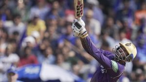 MI vs KKR: శతక్కొట్టిన వెంకటేశ్ అయ్యర్.. ముంబై ముందు భారీ లక్ష్యం