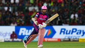 MI vs RR: 1000వ ఐపీఎల్‌ మ్యాచ్‌లో శతక్కొట్టిన యశస్వీ జైస్వాల్!