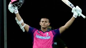 IPL 2023: సహస్ర సమరంలో యశస్వీ శతకం.. ఒకే ఒక్కడిగా నయా చరిత్ర!