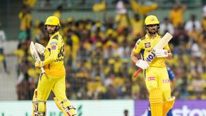 MIvsCSK : ముంబై మరో ఓటమి.. చెన్నై ఈజీ విక్టరీ!