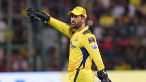 IPL 2023 Final: ధోనీ మార్క్ కీపింగ్.. బిత్తరపోయిన శుభ్‌మన్ గిల్! కోహ్లీ రికార్డు సేఫ్! (వీడియో)