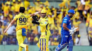 MIvsCSK : తిలక్ వర్మ లేని లోటు కనిపించింది.. చెన్నై ముందు చిన్న టార్గెట్!