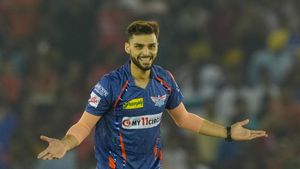 KKRvsLSG : నవీన్‌ను పక్కన పెట్టేయండి.. గెలవాలంటే లక్నో చేయాల్సిన పని ఇదే..!