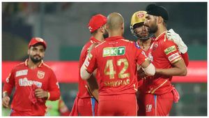 DCvsPBKS : ప్లేఆఫ్స్ రేసులో గబ్బర్ సేనకు ఇంపార్టెంట్ మ్యాచ్.. గెలిచే ఛాన్స్ ఉందా?