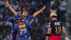 RCB vs LSG: ప్చ్.. మరోసారి తడబడిన ఆర్‌సీబీ.. లక్నో ముందు ఈజీ టార్గెట్!