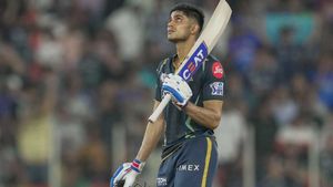 MIvsGT : గిల్ సూపర్ సెంచరీ.. ముంబై ముందు భారీ టార్గెట్!