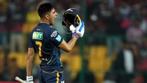 RCBvsGT : భవిష్యత్తులో క్రికెట్ ప్రపంచాన్ని ఏలతాడు.. గిల్‌ను ఆకాశానికి ఎత్తేస్తున్న ఫ్యాన్స్!