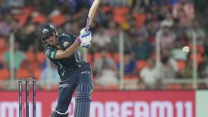 ఒకే ప్లేయర్.. వరుసగా మూడు ఐపీఎల్ ఫైనల్స్‌‌లో..!!