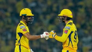 DC vs CSK: రుతురాజ్, కాన్వే విధ్వంసం.. ఢిల్లీ ముందు భారీ లక్ష్యం!