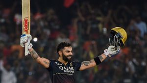 Virat Kohli : కోహ్లీ కన్నా అతని సెంచరీ సూపర్.. మాజీ లెజెండ్ షాకింగ్ కామెంట్స్!
