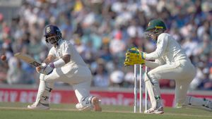 INDvsAUS ఆసీస్‌ బౌలర్‌కు సైగ చేసిన అంపైర్.. భారత్‌ను ఓడించాలని చూస్తున్నారా?