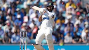 INDvsAUS దండం పెడతాం.. రిటైర్ అయిపో నాయనా.. పుజారాపై పేలుతున్న మీమ్స్!