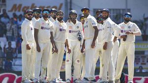 INDvsAUS ఇలాగైతే వరల్డ్ కప్ ఎలా గెలుస్తాం?.. సీనియర్ ప్లేయర్లపై మండిపడ్డ లెజెండ్!