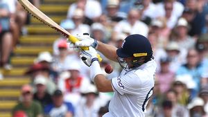 Ashes 2023: ఏం గుండెరా అది.. తొలి బంతికే రివర్స్ స్కూప్ షాటా? (వీడియో)