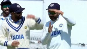 WTC Final 2023: అంపైర్‌ను ఆట పట్టించిన రోహిత్ శర్మ.. నవ్వులే నవ్వుల్! (వీడియో)