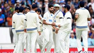 INDvsAUS ఐపీఎల్ గెలిచినంత ఈజీగా.. ఐసీసీ ట్రోఫీ వస్తుందా?.. రోహిత్‌ను ట్రోల్ చేస్తున్న ఫ్యాన్స్!