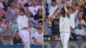 Ashes 2023: బౌండరీ లైన్ వద్ద స్టన్నింగ్ క్యాచ్.. స్టోక్స్ ఫీట్‌కు ఫ్యాన్స్ ఫిదా! (వీడియో)