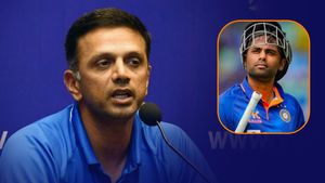 వన్డేల్లో ఐపీఎల్ లేదు కదా.. సూరీడిని వెనకేసుకు రావడానికి ద్రావిడ్ చెత్త వాగుడు!