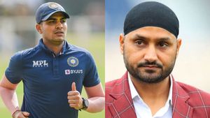 మిగతా కుర్రాళతో పోలిస్తే గిల్ డిఫరెంట్: హర్భజన్ సింగ్