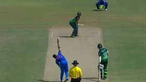 IND vs PAK: టీమిండియా కొంపముంచిన నో బాల్!