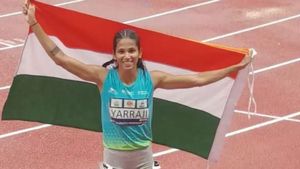 స్వర్ణంతో మెరిసిన జ్యోతి.. ఒకే రోజు మూడు పసిడి పతకాలు నెగ్గిన భారత అథ్లెట్లు!