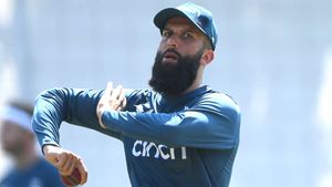 Ashes 2023: ఒక్కడి మీదే ఆధారపడితే ఎలా గెలుస్తారు?.. ఇంగ్లండ్‌పై అలీ విమర్శలు!