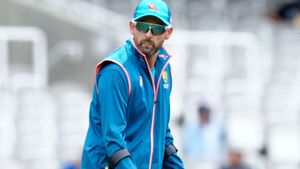 Ashes 2023: ఆ ప్లేయర్ పట్టుదల చూసి ఫ్యాన్స్ ఫిదా.. మైదానంలోకి రాగానే స్టాండింగ్ అవేషన్!