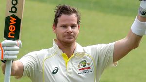 Ashes 2023: స్మిత్ తల్లిని వేధించిన ఇంగ్లండ్ ఫ్యాన్స్.. సెక్యూరిటీ పెంచాలని ఆసీస్ డిమాండ్!